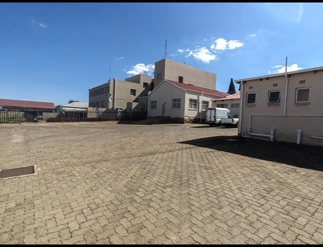 5,157M² BUILDING FOR SALE IN HEIDELBERG CENTRAL